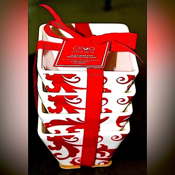 CIROA FIORI SIMPLE SERVE MINI BOWLS SQUARE RED WHITE NWT PORCELAIN SET OF 4 - Picture 7 of 9